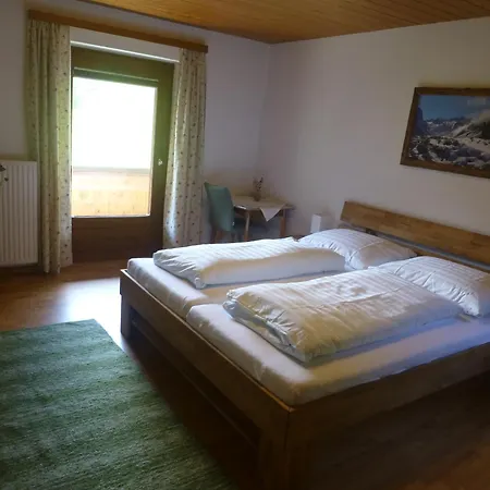 Haus Bergkranz ノイシュティフト・イム・シュトゥーバイタール